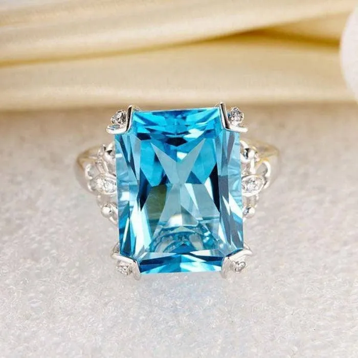 14K White Gold 13ct Swiss Blue Topaz Diamond Ring