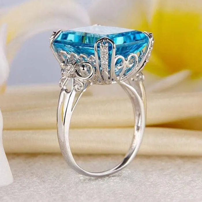 14K White Gold 13ct Swiss Blue Topaz Diamond Ring