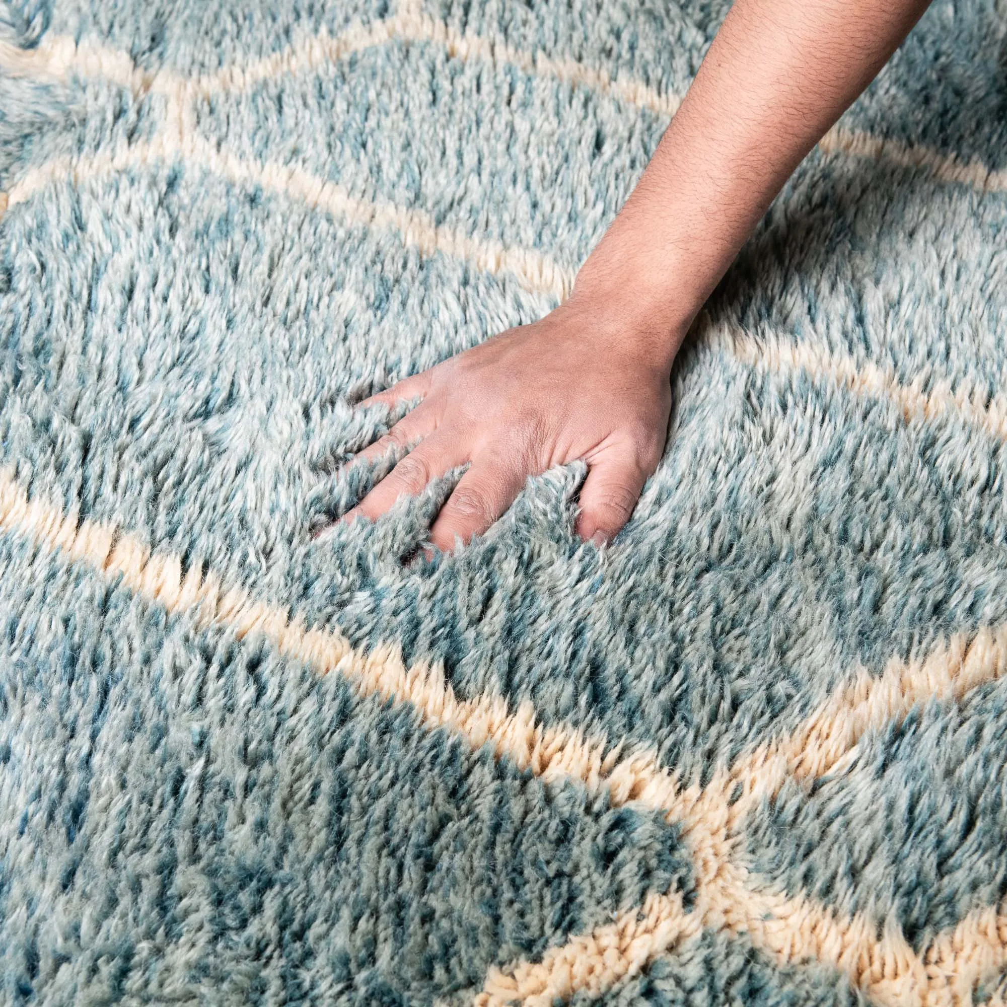 Aquamarine Dreams Round - Luxury Shag Moroccan Rug