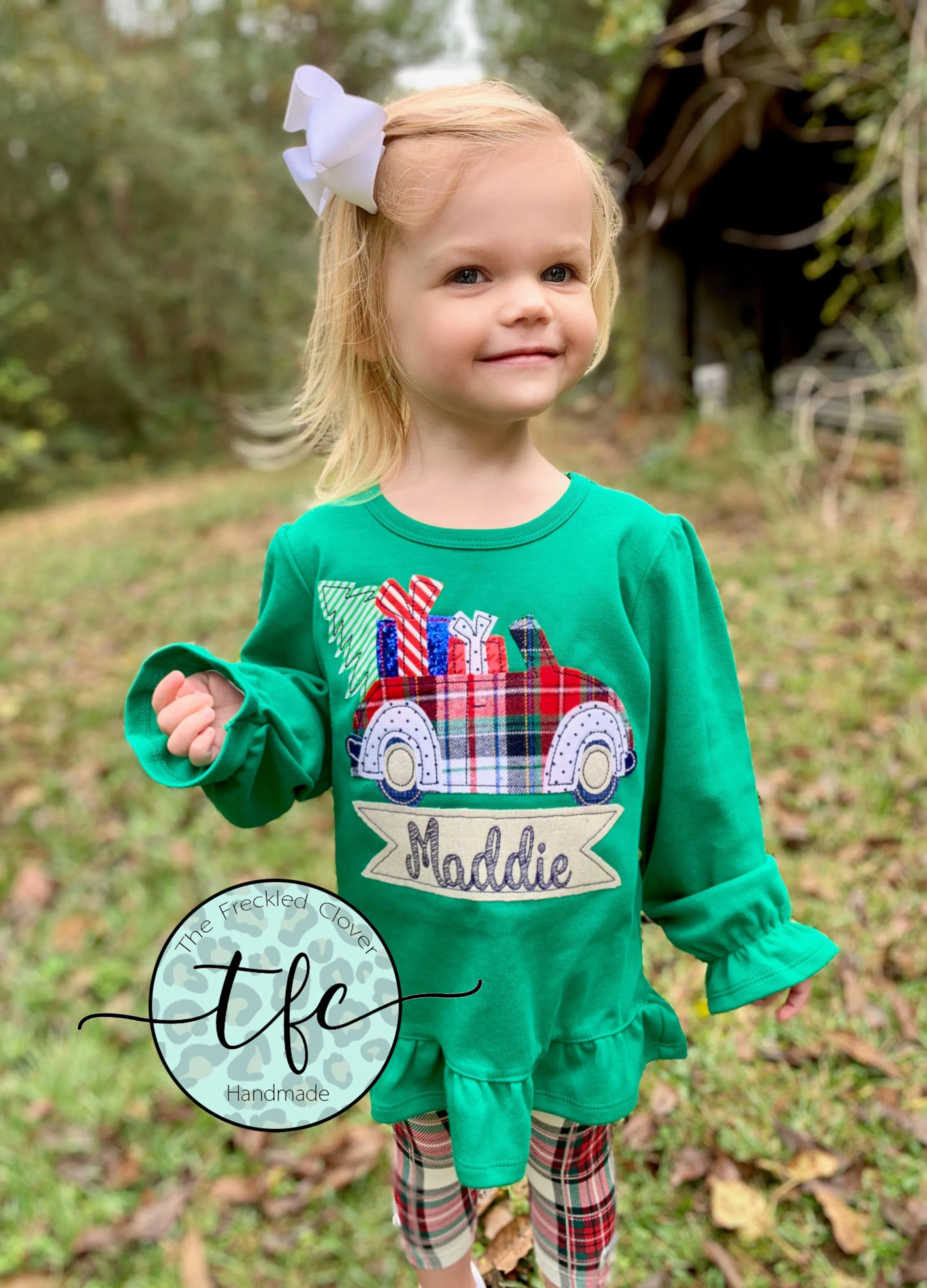 {Christmas VW Bug} applique tee