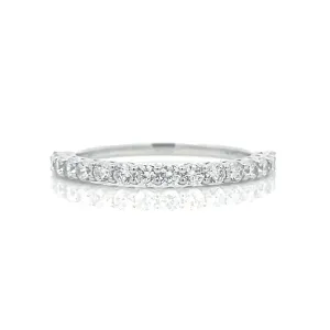 classic round diamond band