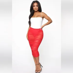 🆕Fashion Nova - Out and about ruched skirt