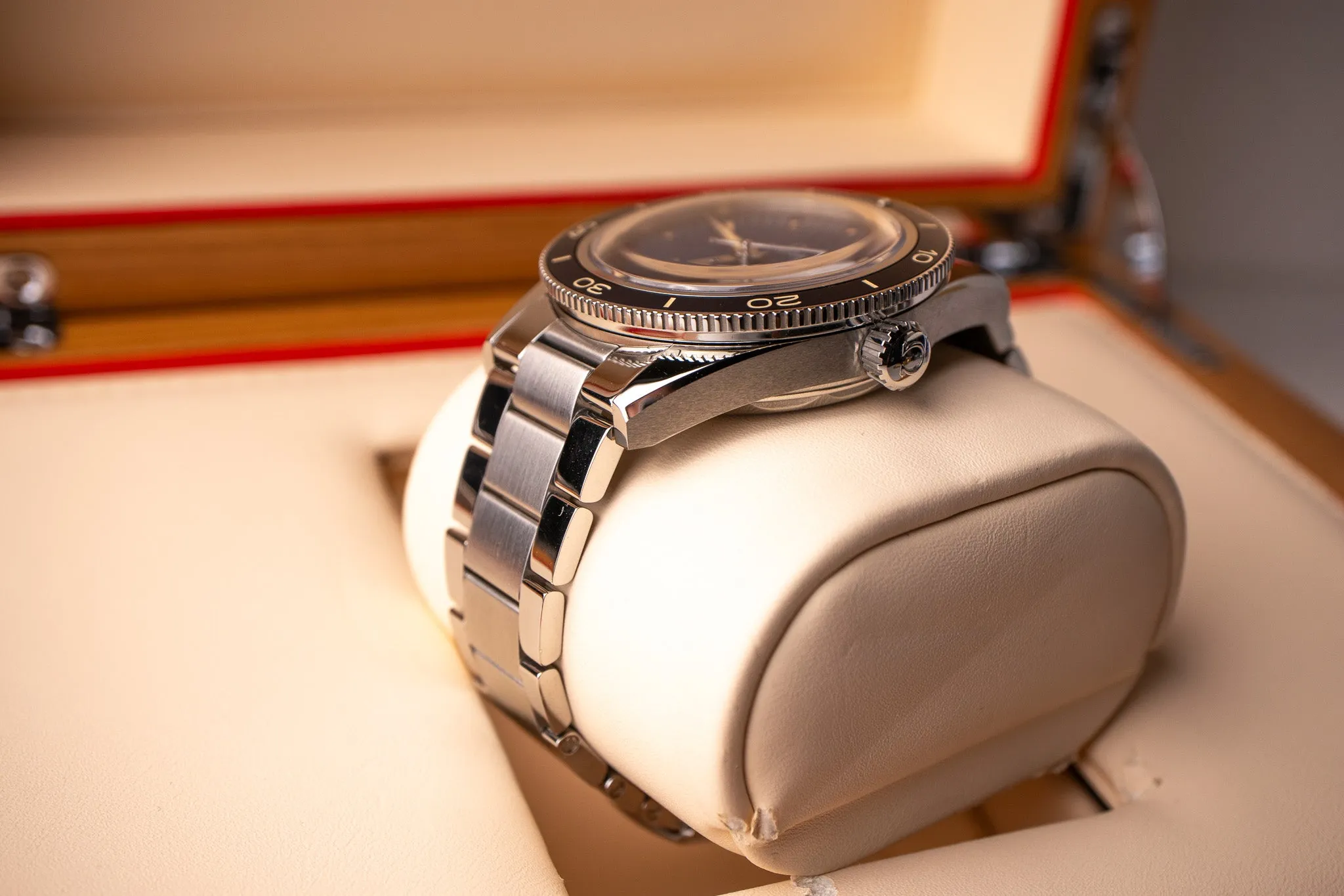 Omega Seamaster 300 Blue 234.30.41.21.03.001