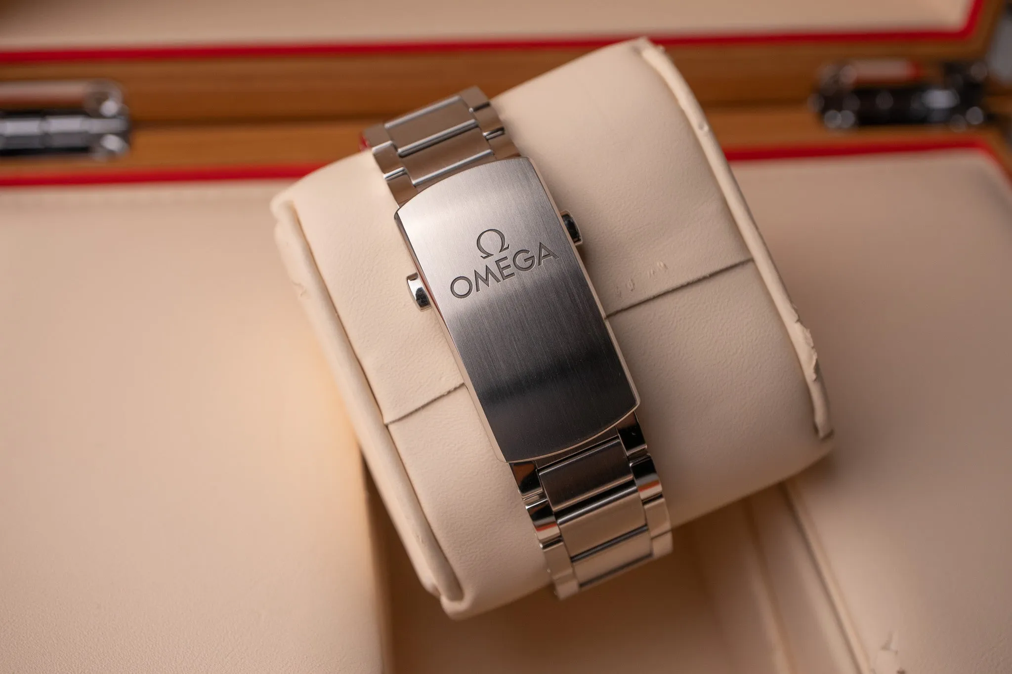 Omega Seamaster 300 Blue 234.30.41.21.03.001