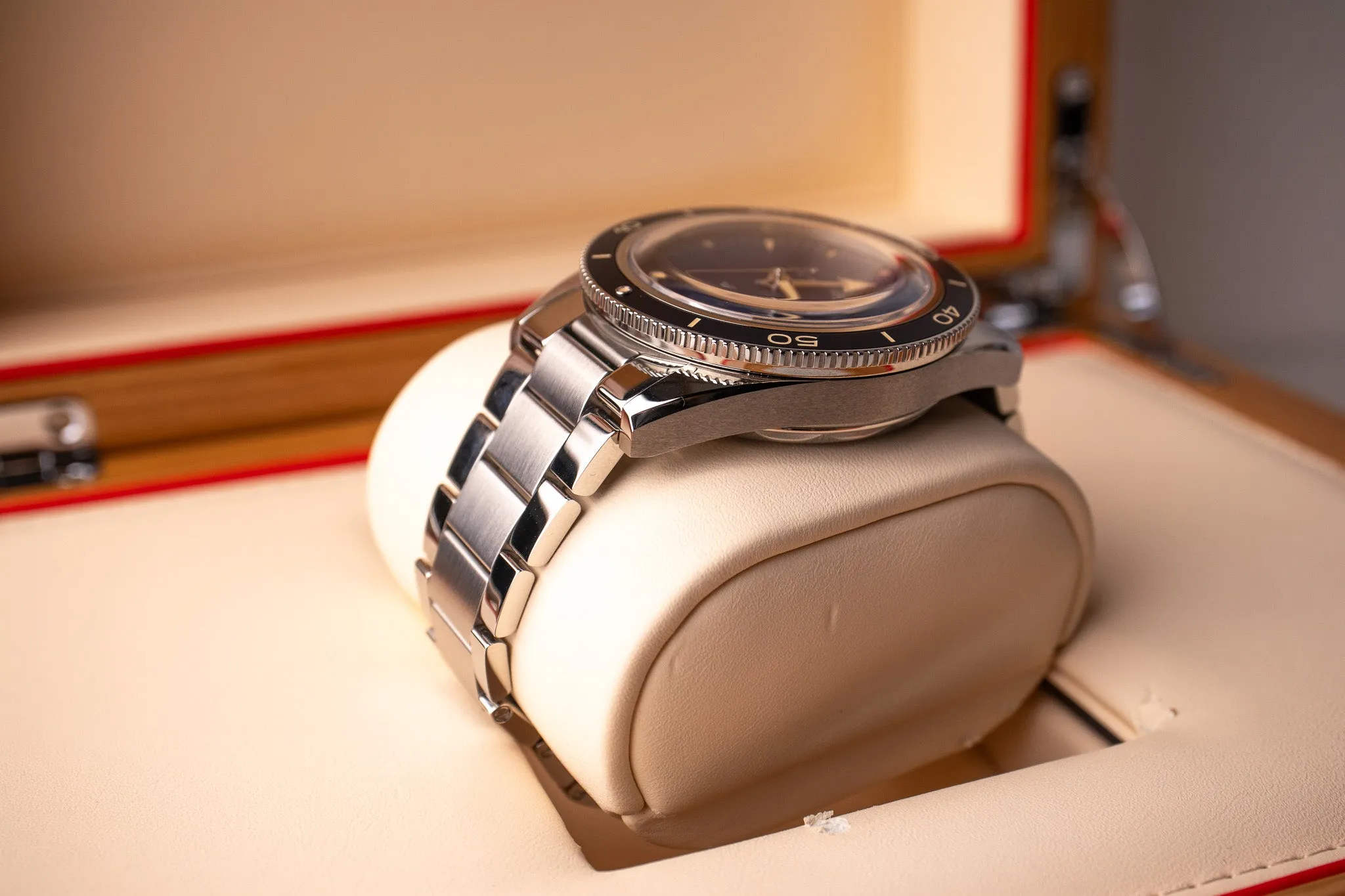 Omega Seamaster 300 Blue 234.30.41.21.03.001