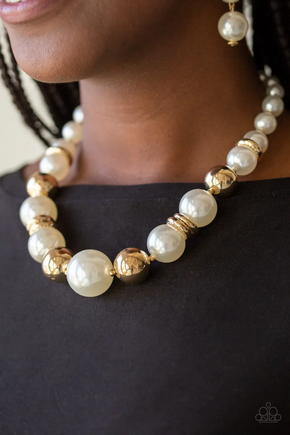 Paparazzi - New York Nightlife - Gold Necklace