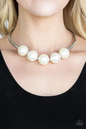 Paparazzi - Welcome To Wall Street - White Pearl Necklace