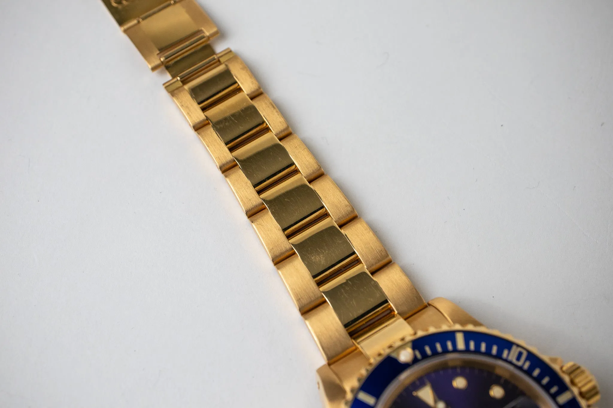Rolex Submariner 16618 18K YG Purple Dial