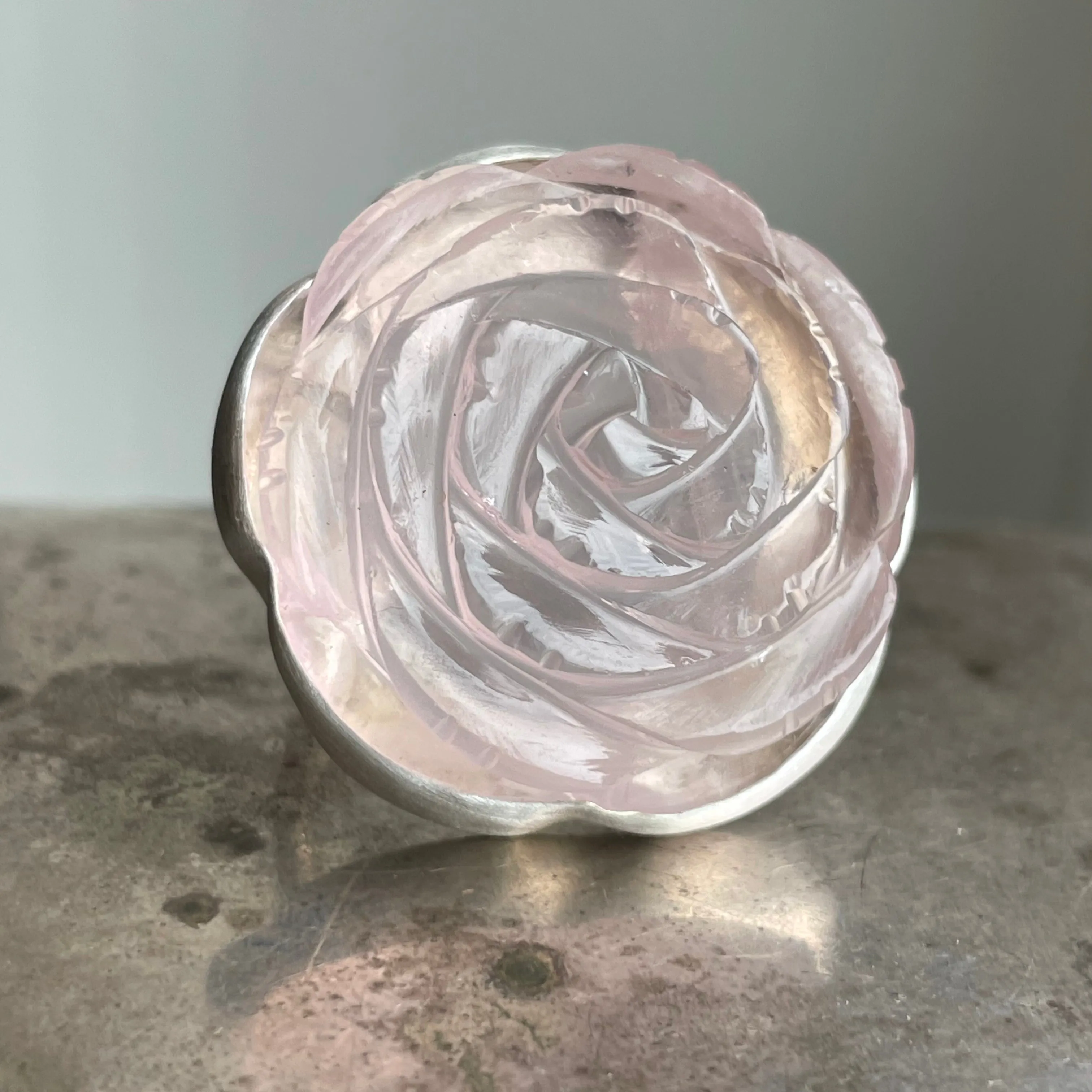 Rose Quartz Carved Classic XL