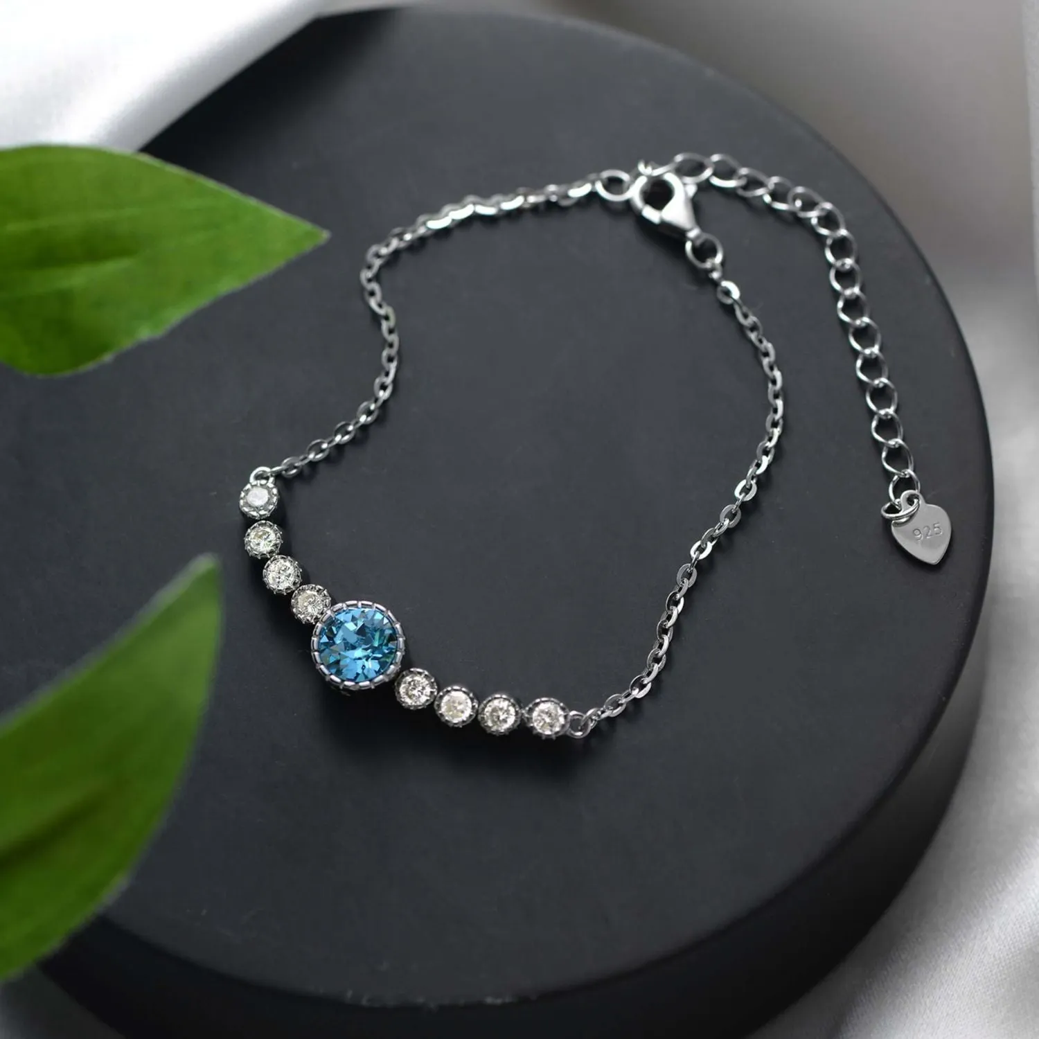 Round Aquamarine Chain Bracelet