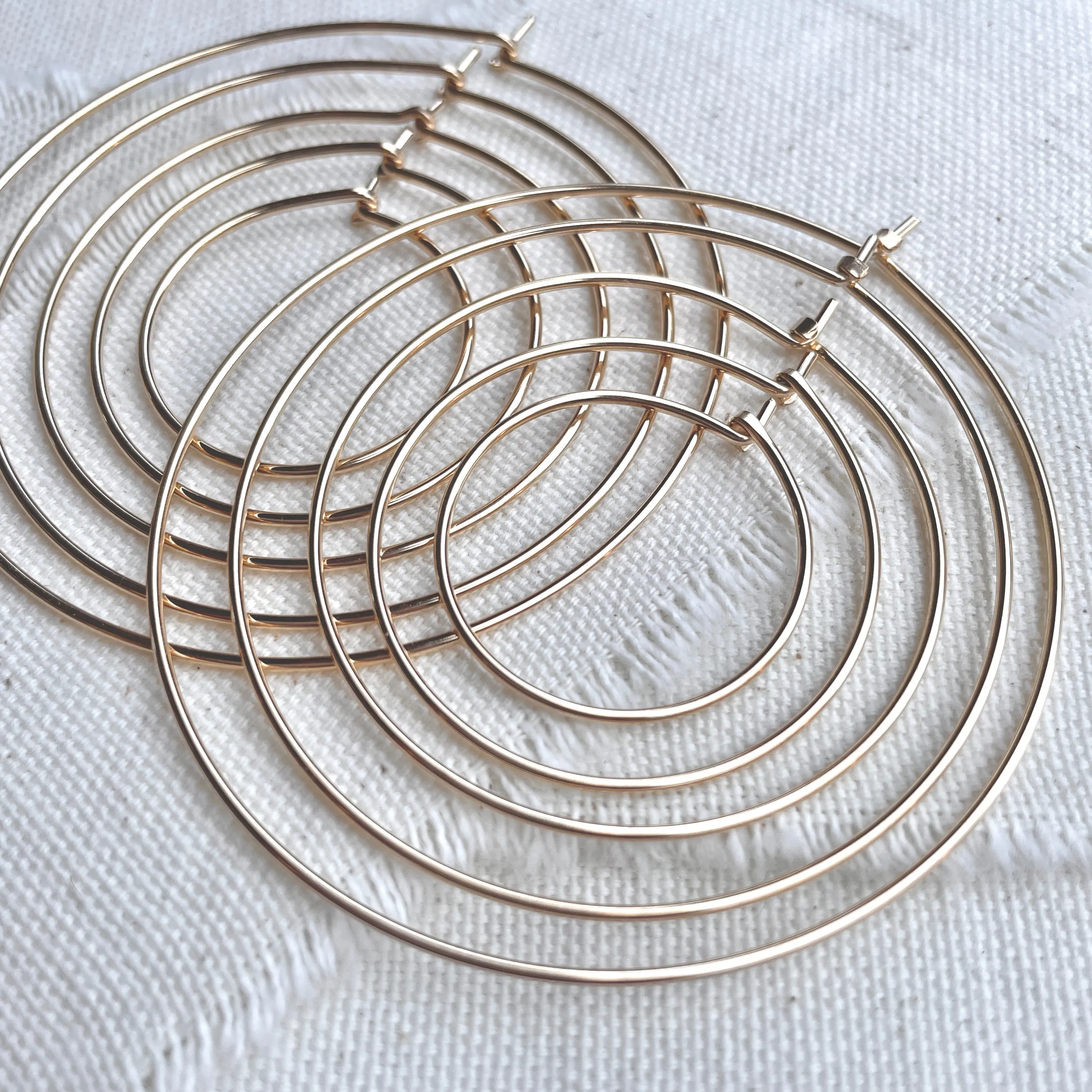 Round CLASSIC Hoops
