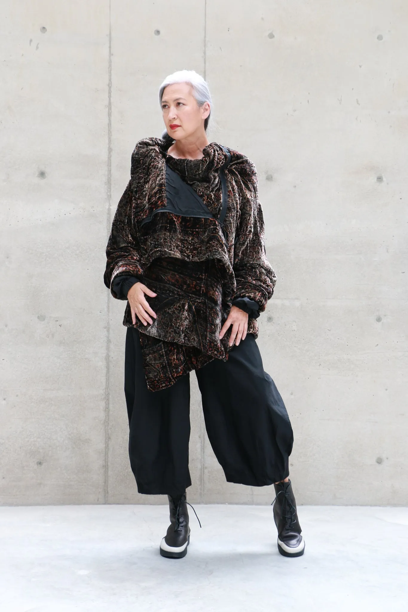 Rundholdz Dip Dark Kelim Print Plush Jacket