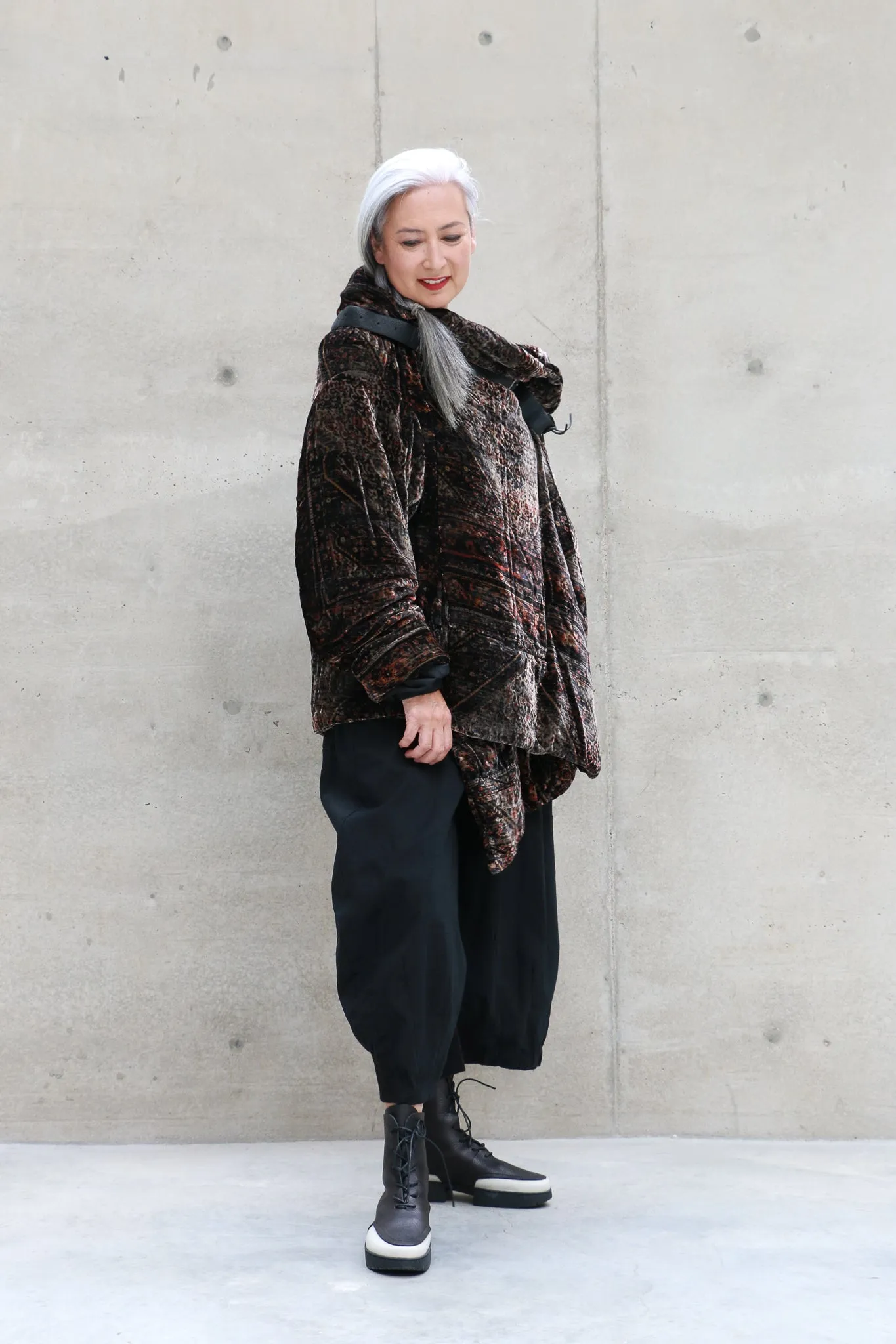 Rundholdz Dip Dark Kelim Print Plush Jacket