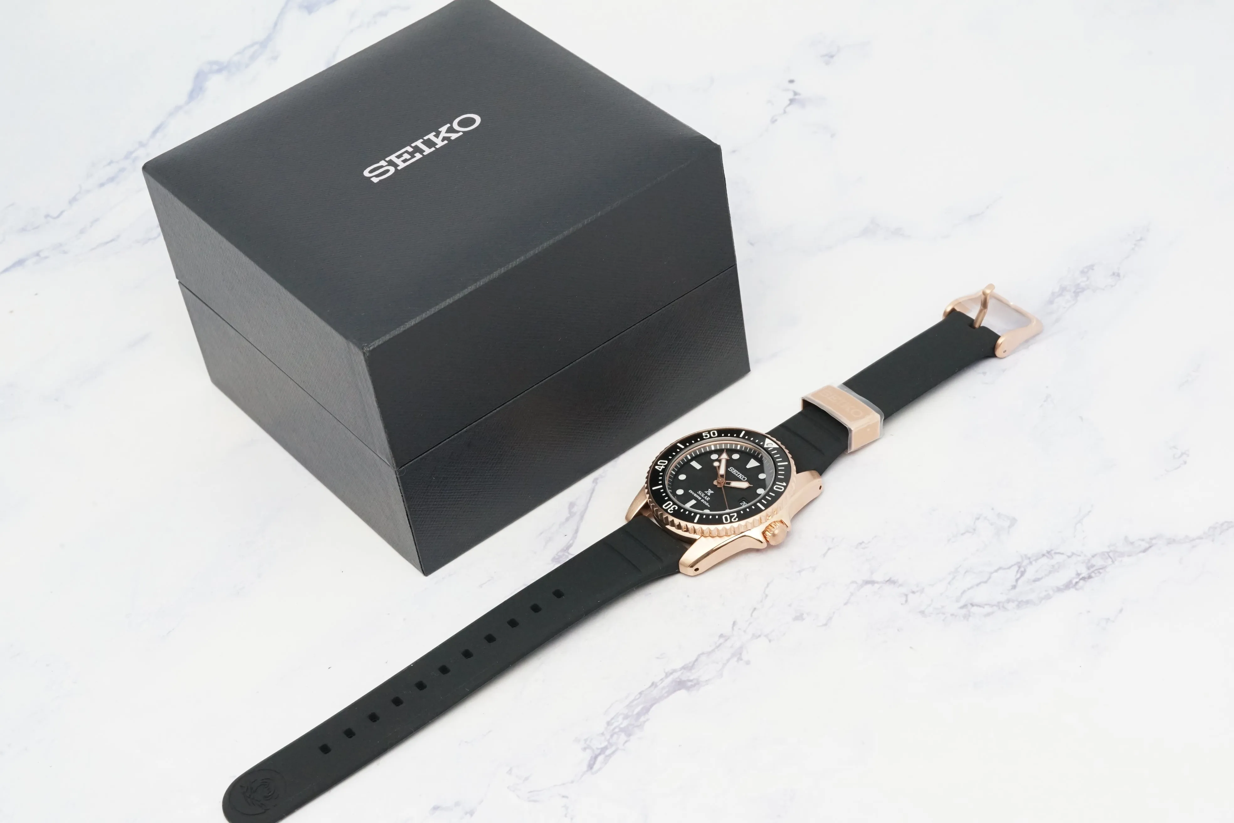 Seiko Prospex SNE586P Black and Gold Solar Air Diver - V147-0CS0