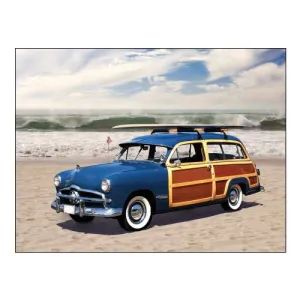 Vintage Woody, Color